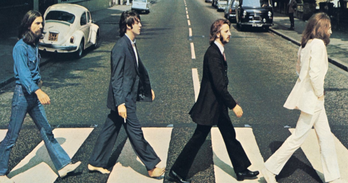 Publican dos fotografías inéditas de la prehistoria de The Beatles: “En ninguna foto se les ve así”