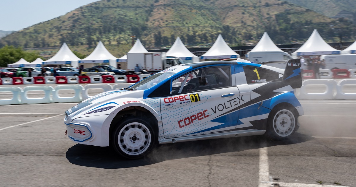 El RallyMobil con el primer auto eléctrico del Mundo en un rally