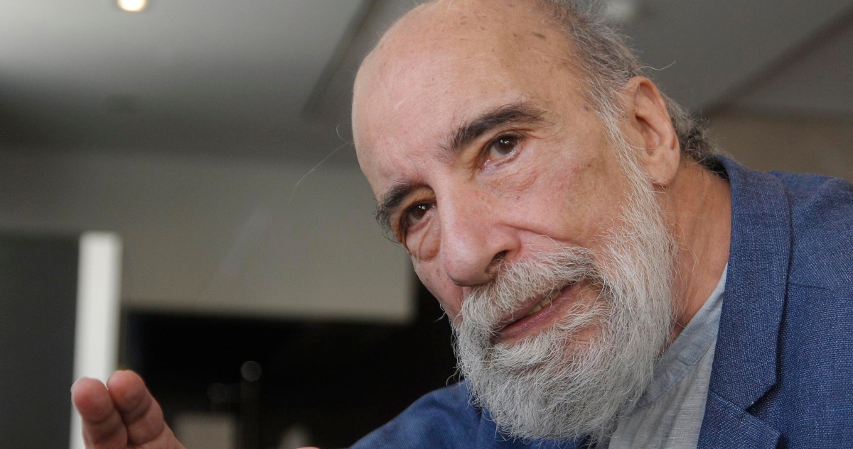 Raúl Zurita gana el Premio Internacional de Poesía Federico García Lorca: “Ensancha los límites”