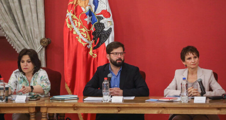 Boric inicia Consejo de Gabinete con foco en Reforma Previsional: “Es importante para los chilenos”