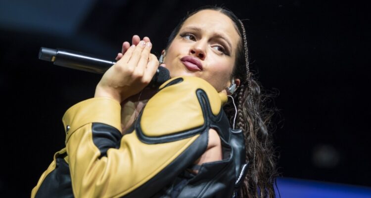 Rosalía estrena “Bizcochito (Remix)” en modo dembow y con Haraca Kiko, pero sólo en Amazon Music