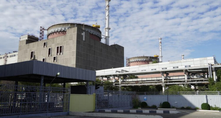 Rusia libera a director de central nuclear ucraniana de Zaporiyia