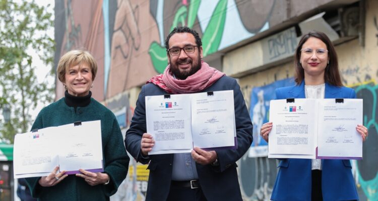 Subdere entrega $2 mil millones para mejorar entorno de Plaza Baquedano y sectores aledaños