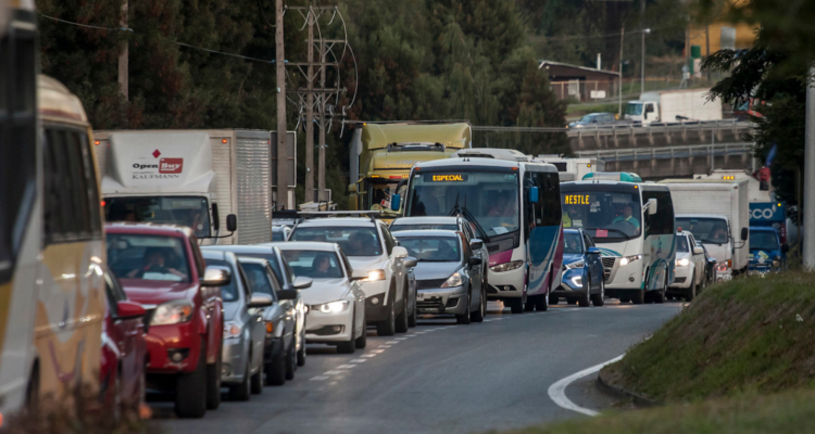 Desde malos ratos a problemas de salud mental: los efectos de los enormes tacos en Osorno