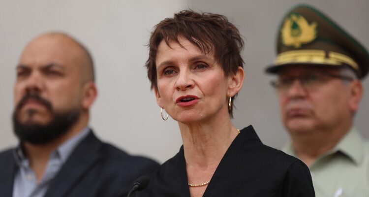 Ministra Tohá por críticas de papá de sargento asesinado