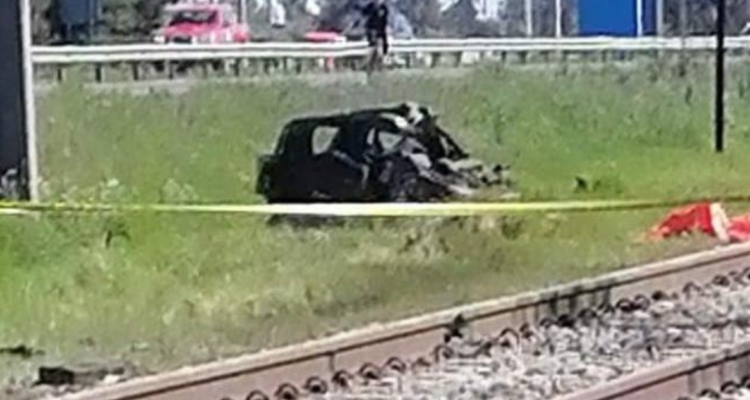 automóvil tren San Carlos