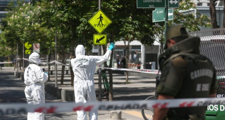 Un tubo con explosivos y temporizador: subsecretario Monsalve detalla bomba dejada en Grupo Angelini