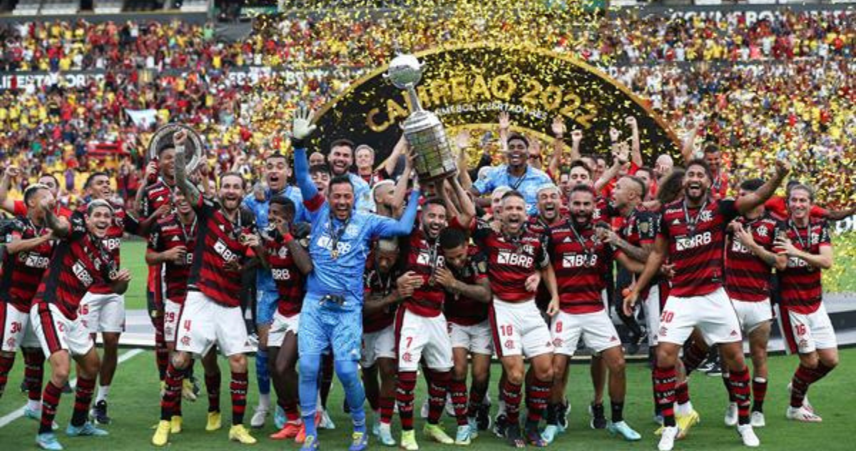Flamengo y Arturo Vidal se convierten en los nuevos campeones de Copa Libertadores.