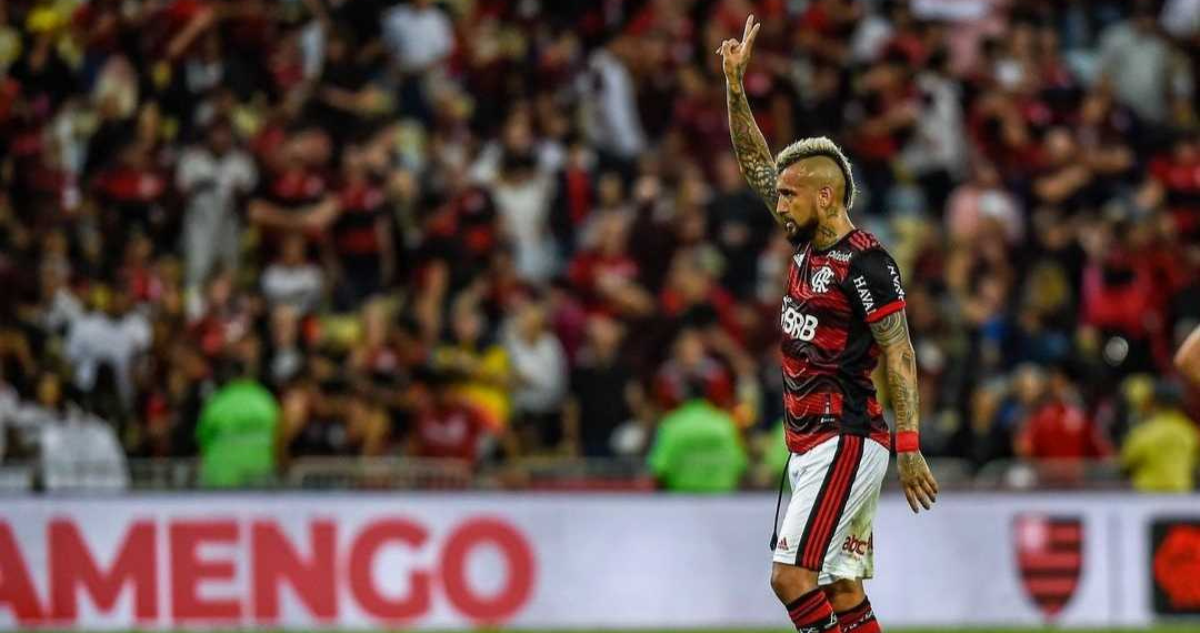 Arturo Vidal es campeón de Copa Brasil.
