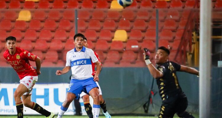 Católica venció a Unión Española y mantiene su objetivo de ir a Copa Libertadores