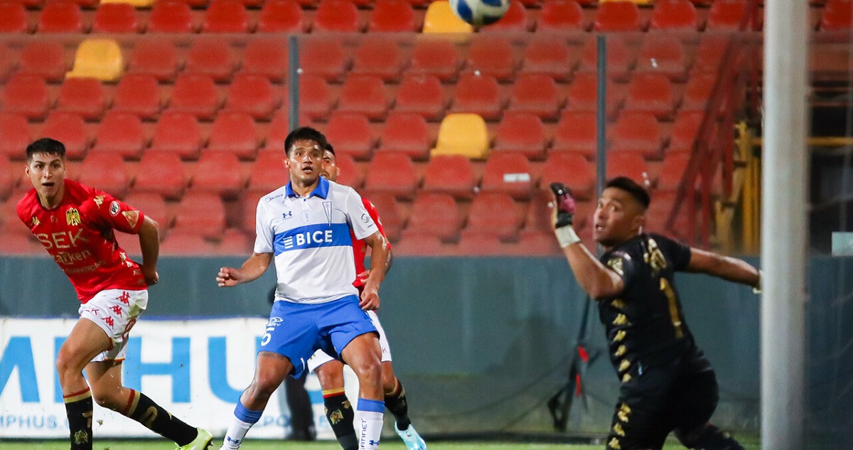 Católica venció a Unión Española y mantiene su objetivo de ir a Copa Libertadores