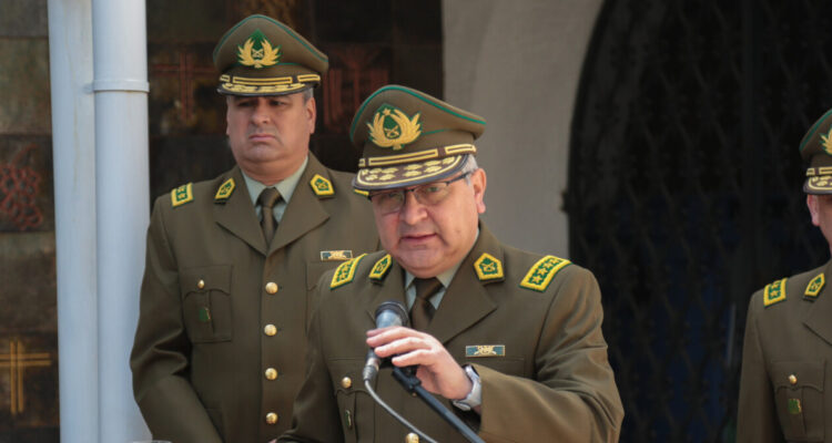General Yáñez pide “esfuerzo mayor” para castigar con cárcel a quienes agredan a Carabineros