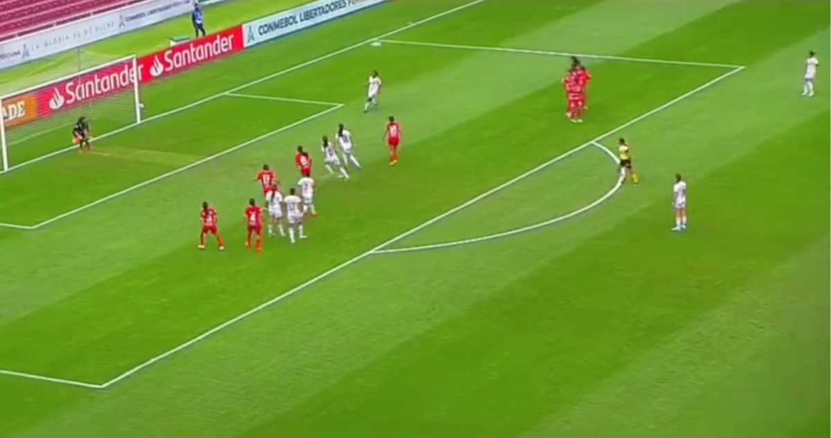 Yesenia López se despachó un golazo para la U en Libertadores femenina