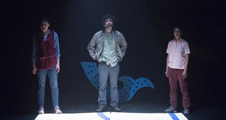 En toda alma oscura hay una marca que es necesario ocultar