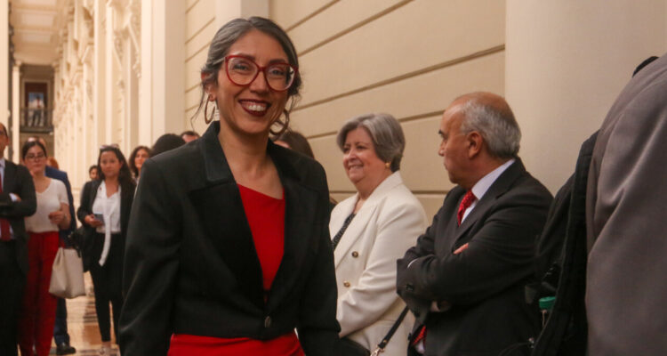 Abogada Fernández pide a la Suprema definir a último candidato a Fiscal Nacional y apunta a sorteo