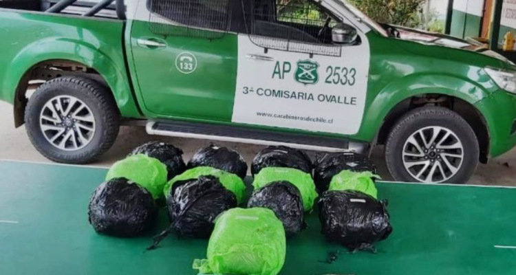 Accidente evidencia carga de 100 millones de pesos en droga en Ovalle