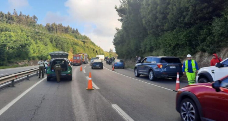 Muere motociclista tras perder control del móvil e impactar defensas camineras en la ruta Itata