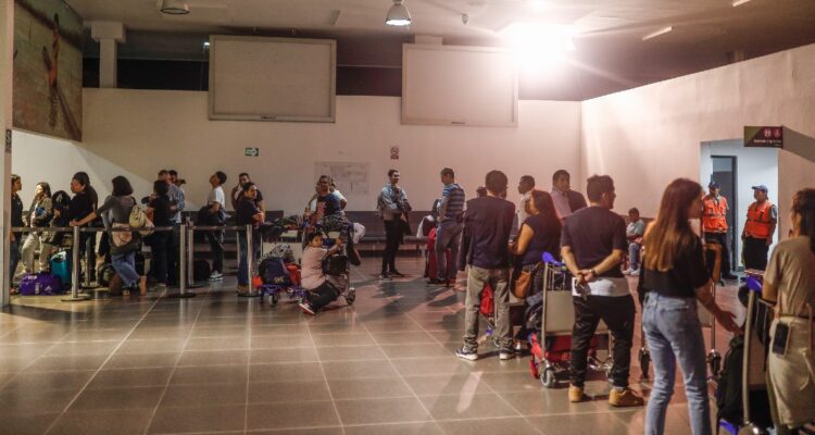 Caos en aeropuerto de Lima ante vuelos cancelados tras accidente y Latam comunica medidas a clientes