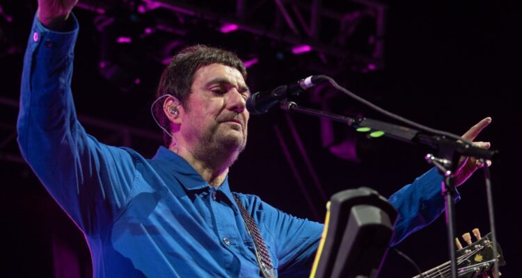 Álvaro Henríquez revive a Pettinellis y presenta a sobrino guitarrista: banda prepara nueva canción