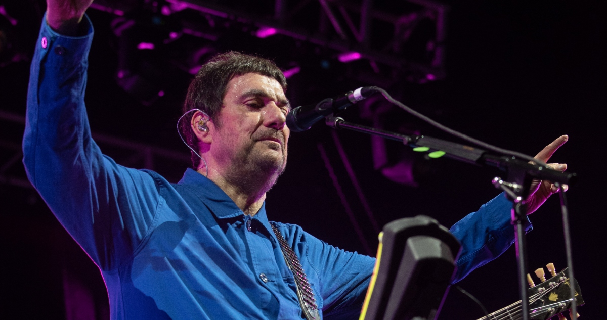 Álvaro Henríquez revive a Pettinellis y presenta a sobrino guitarrista: banda prepara nueva canción