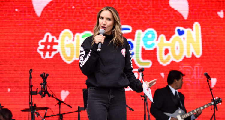 Angelica Castro en uno de los eventos de Teletón en Concepción