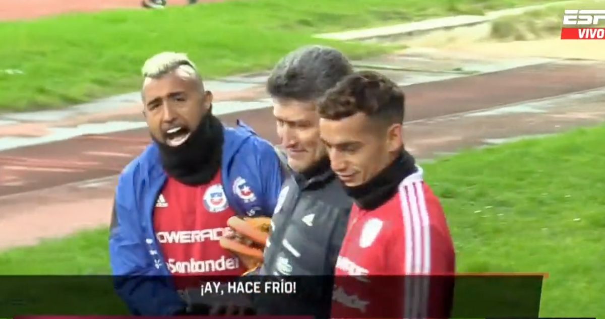 Arturo Vidal y su divertida queja en la antesala al amistoso con Eslovaquia