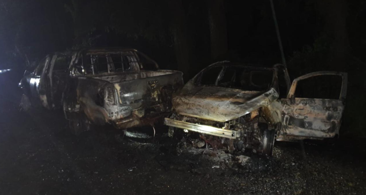 Ataque incendiario en Ercilla destruye dos vehículos