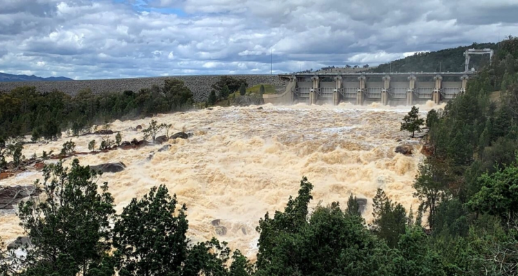 La presa Wyangala, cerca de la localidad australiana de de Cowra.