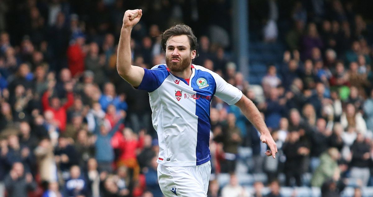 Ben Brereton sigue sumando reconocimientos en Inglaterra.