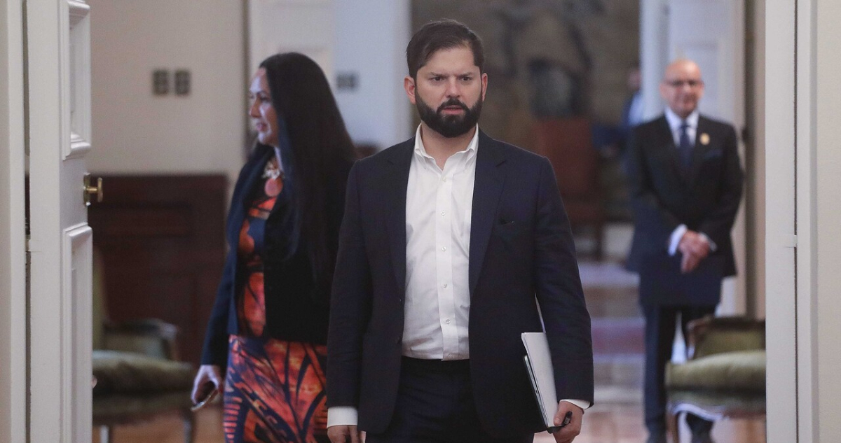 Boric viajará a Tailandia a su primera cumbre APEC marcada por duro escenario económico y el TPP11