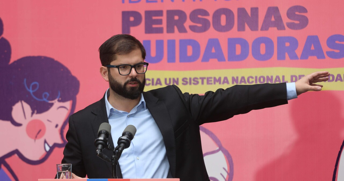Boric encabeza lanzamiento de Registro Nacional de Personas Cuidadoras: “Cuidar también es trabajar”