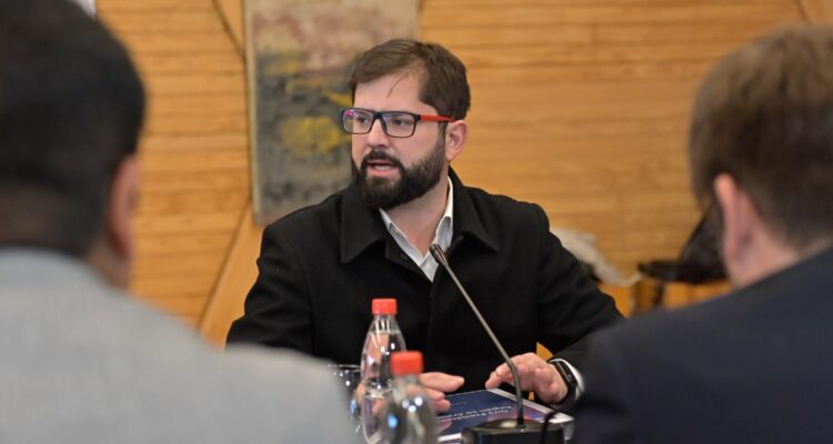 Estos son los empresarios que el Gobierno incluyó en la comitiva que irá con Boric a la APEC