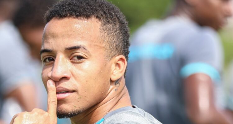 El caso de Byron Castillo y la resolución del TAS provocó de todo en Ecuador: burlas y preocupación