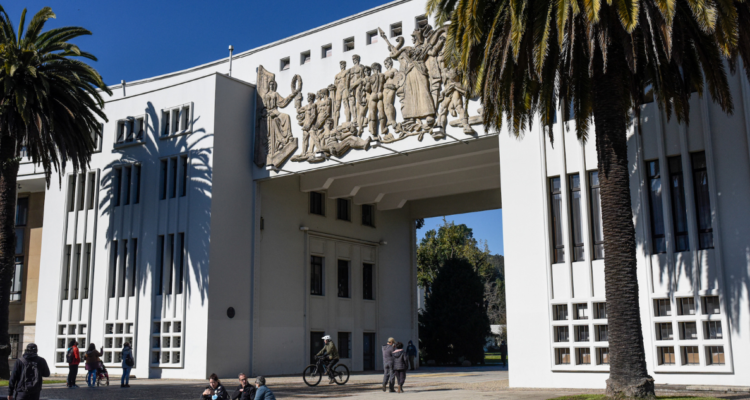 CAM libro Universidad de Concepción