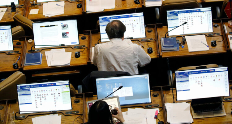 Censuras en la Cámara: oposición empuja por nuevo acuerdo y oficialismo critica “jugarreta” política