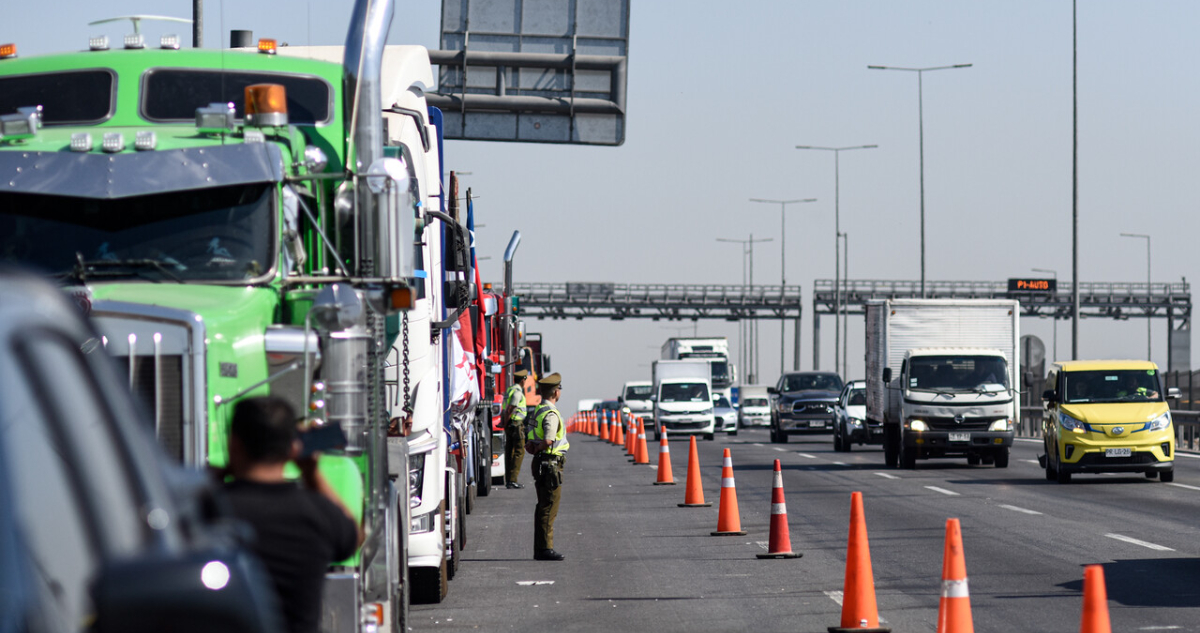 Fracasa negociación entre camioneros y el Gobierno: continuarán movilizados en las rutas