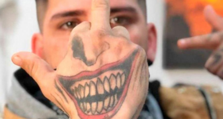 Músico urbano asesinó a hombre y lo lanzó a los cerdos