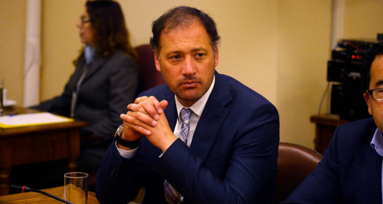 INDH anuncia querella contra diputado Castro (RN) tras vincularlos a ingreso de droga a cárcel