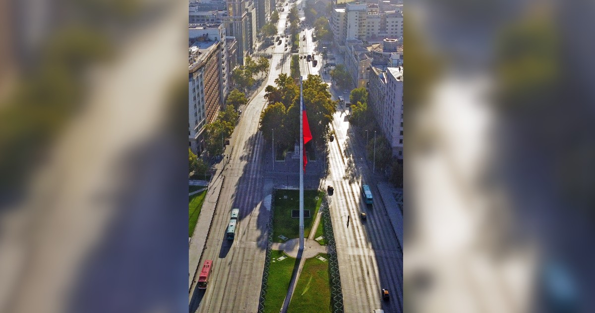 OCDE remarca a Chile entre 6 países que vivirán una recesión y pide foco en contener la inflación