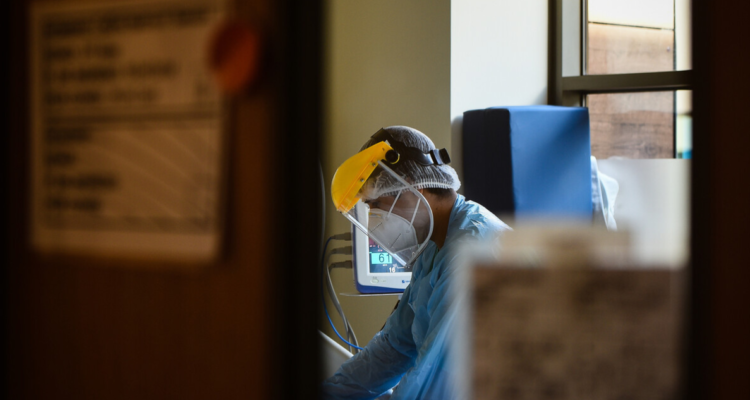 Suspenderán cirugías por paro Fenats de Hospital de Lota