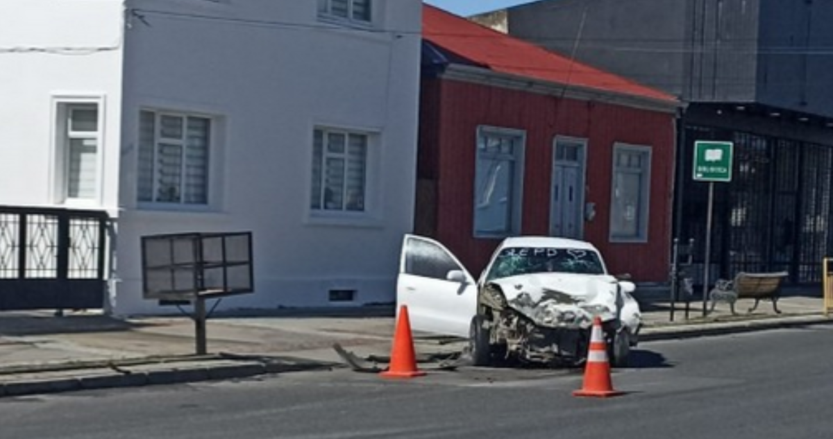 Conductor drogado y ebrio deja en riesgo vital a mujer en Punta Arenas.
