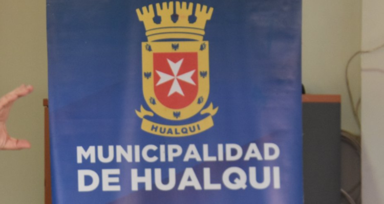 Destituyen a dos funcionarios de Hualqui por cumpleaños de exalcalde pagado con recursos municipales