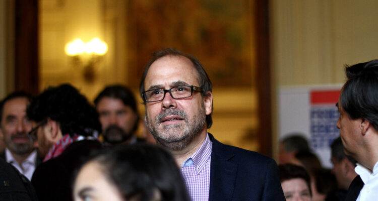 Undurraga apunta a restablecer relaciones internas tras asumir como nuevo presidente de la DC