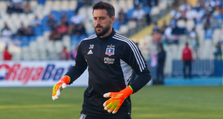 Fernando De Paul en el calentamiento en el Ester Roa.