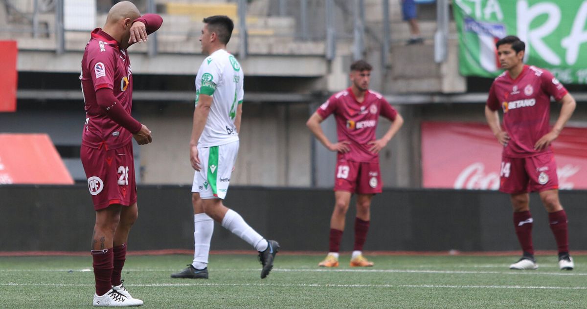 La Serena ejerce poda masiva tras descenso a la B: 19 jugadores fuera