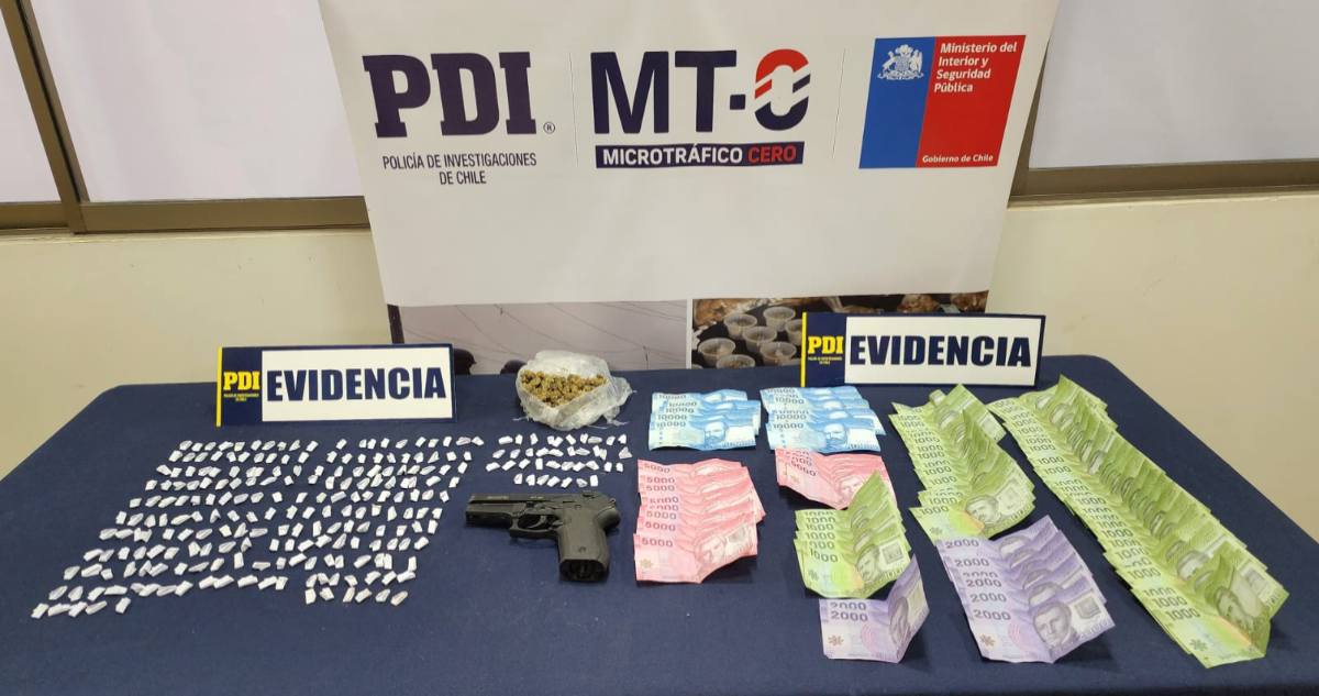 Detienen a matrimonio que utilizaba su domicilio para vender cannabis y cocaína base en Cabildo