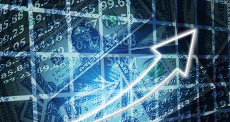 Dólar inicia semana con alzas de $20: Aumenta covid en China y Black Friday en EEUU será relevante