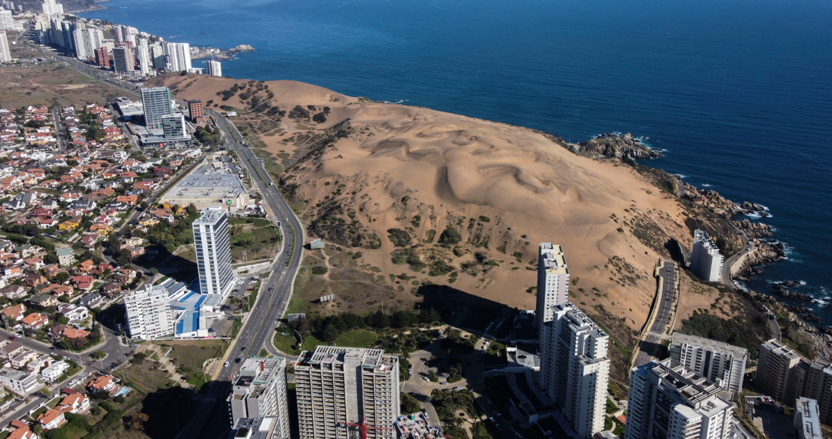 Inmobiliaria ingresa estudio de impacto ambiental para continuar construcción de torres
