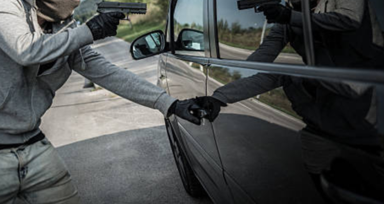 Gerente general de la Vega Central sufre encerrona cuando se dirigía a su trabajo