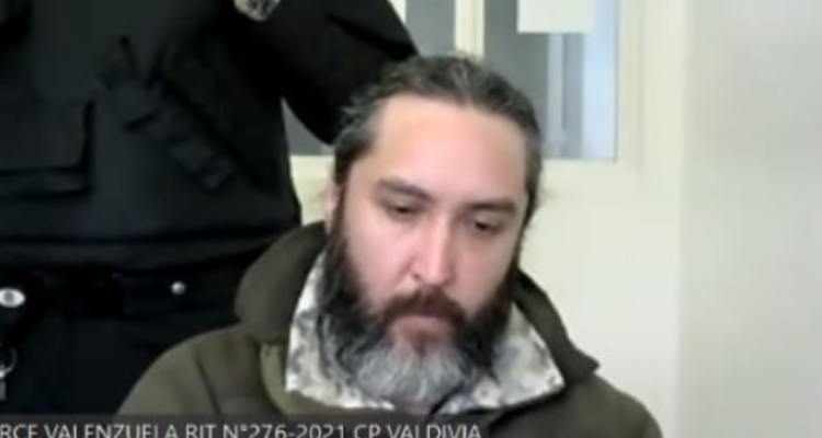 Sentencian a 5 años de presidio a exfuncionario público condenado por tenencia de armas y explosivos